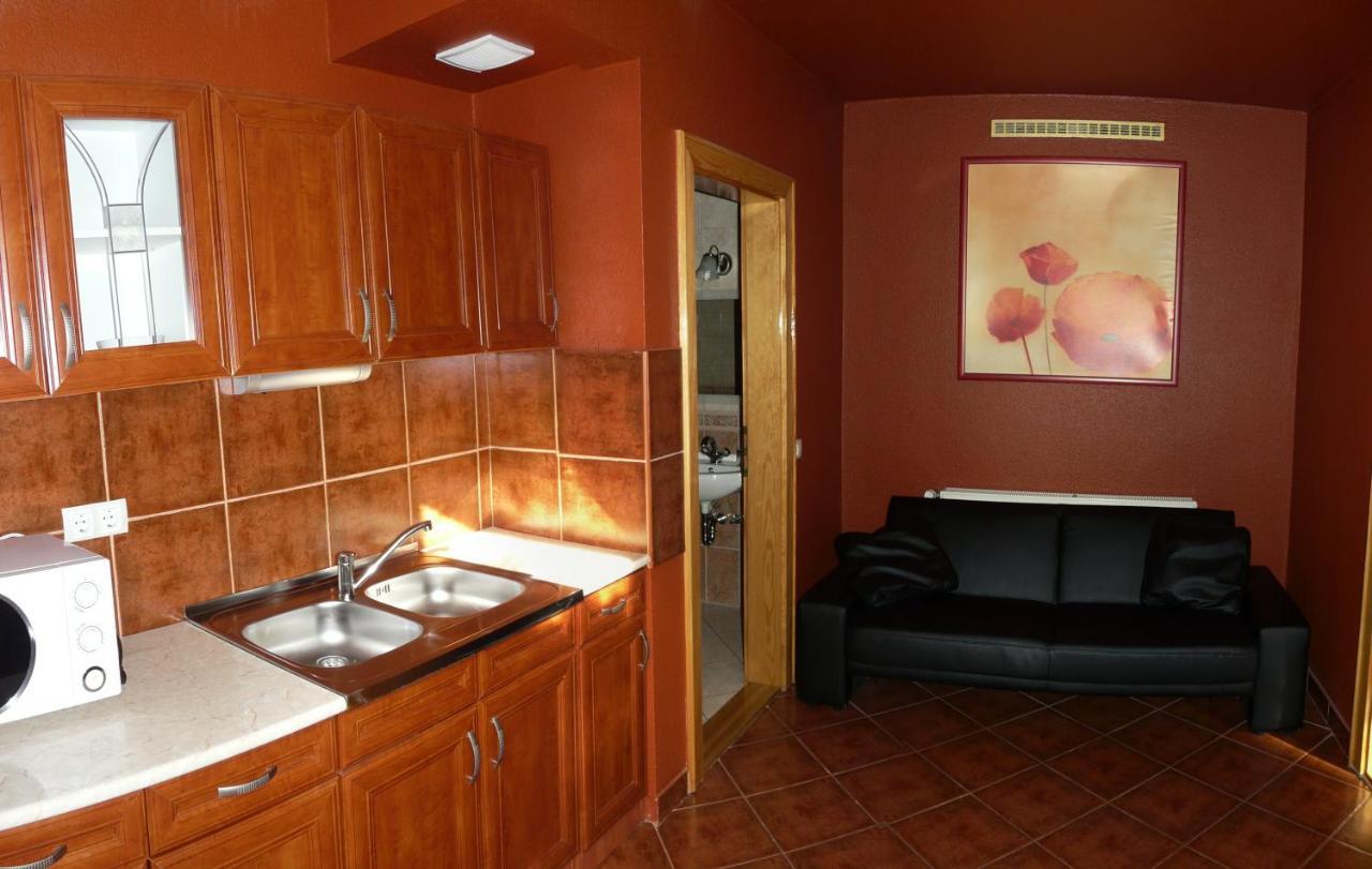 Hotel Karin Βουδαπέστη Εξωτερικό φωτογραφία