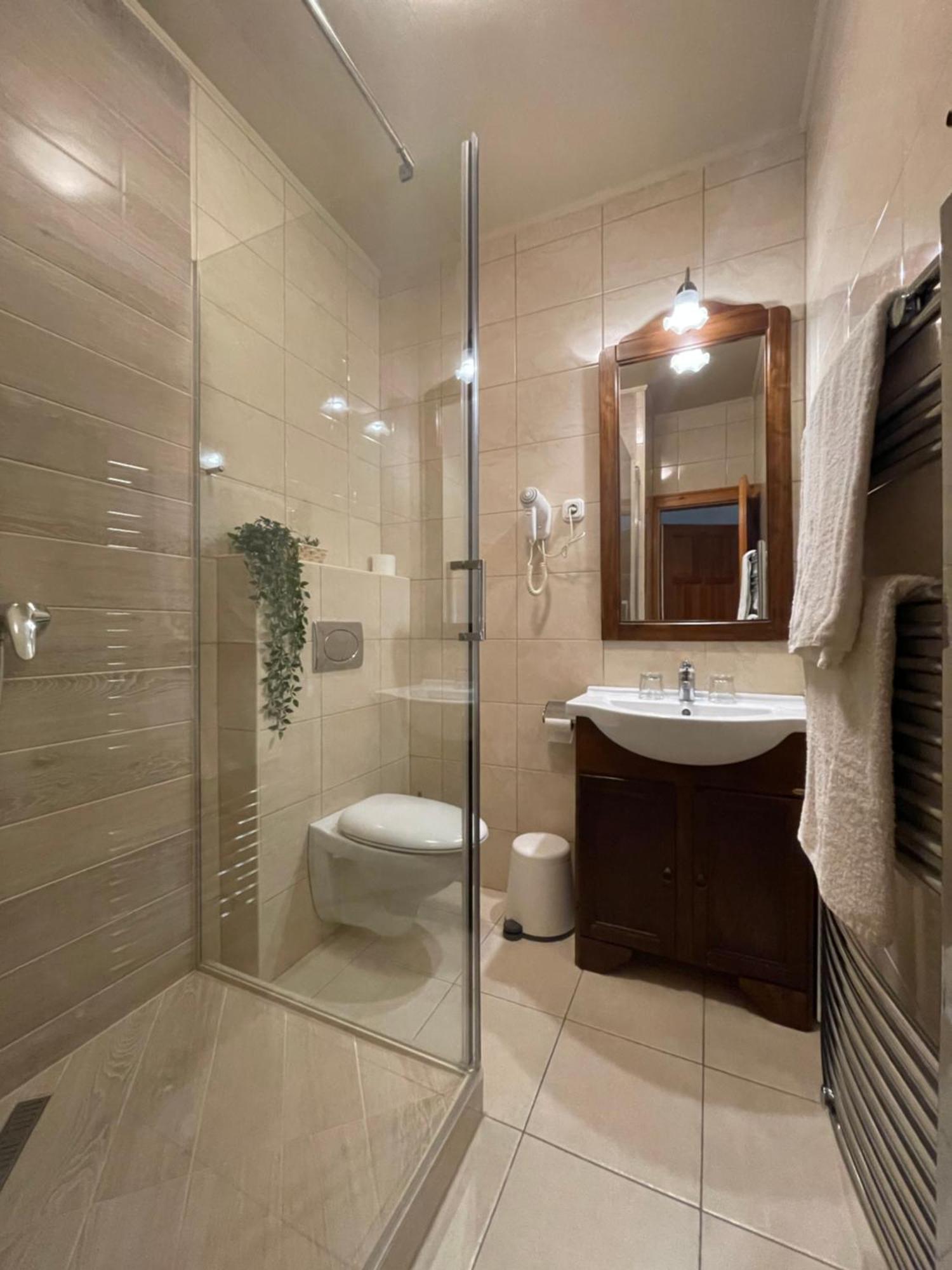 Hotel Karin Βουδαπέστη Εξωτερικό φωτογραφία